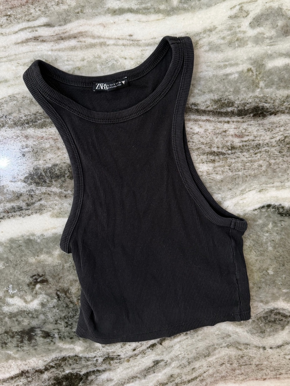 Zara Black Ribbed Crop Tank
Small - Picture 1 of 2